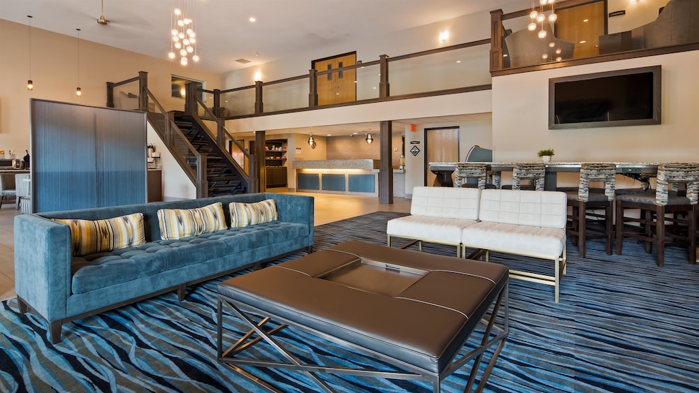 Best Western Plus Flint Airport Inn & Suites 25/38