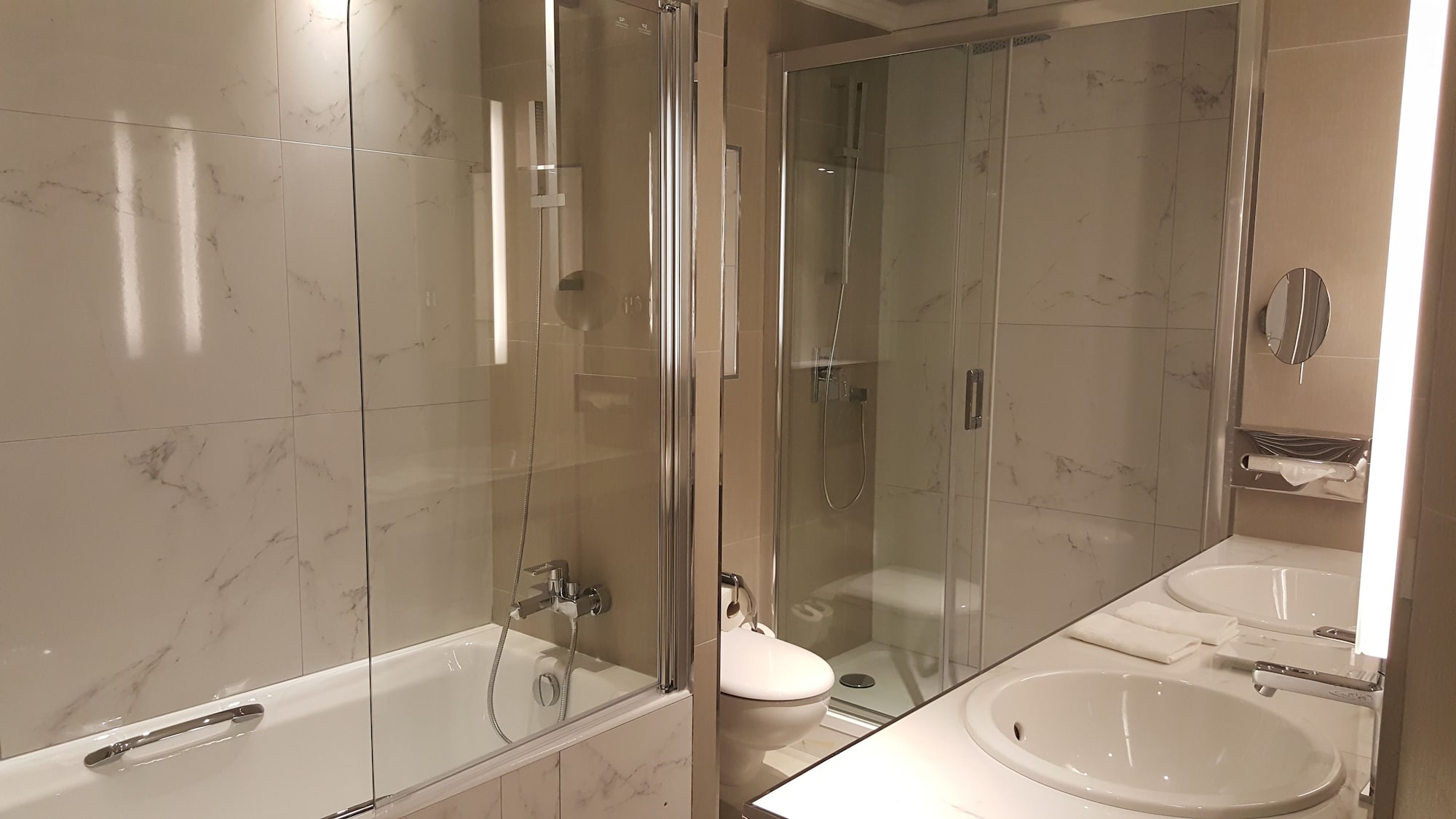 غرفة ديلوكس، Hotel Rochester Champs-Elysees 5/5