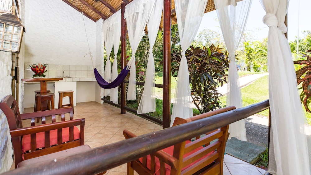 Hotel Villas Rio Mar 54/75