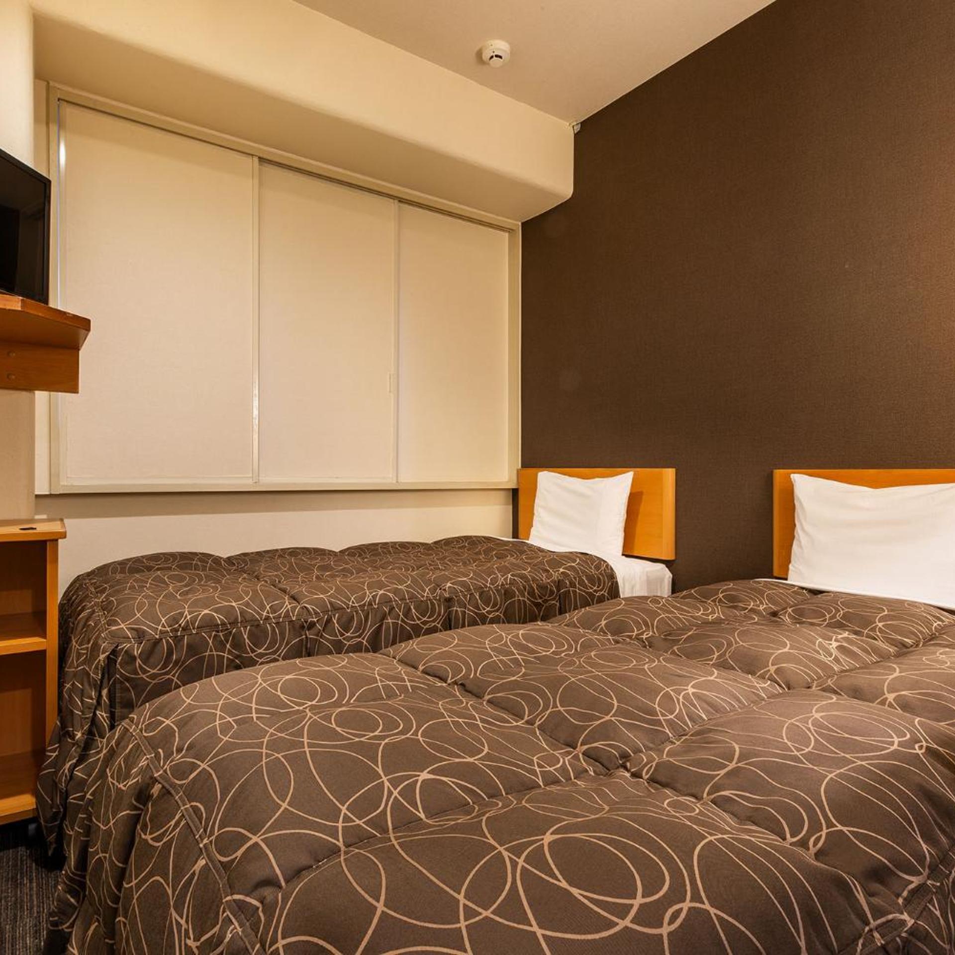 Economy, Twin Beds