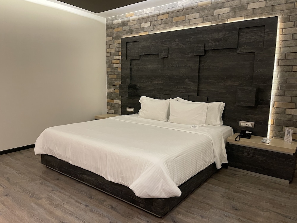 HOTEL PUNTO MX 14/80