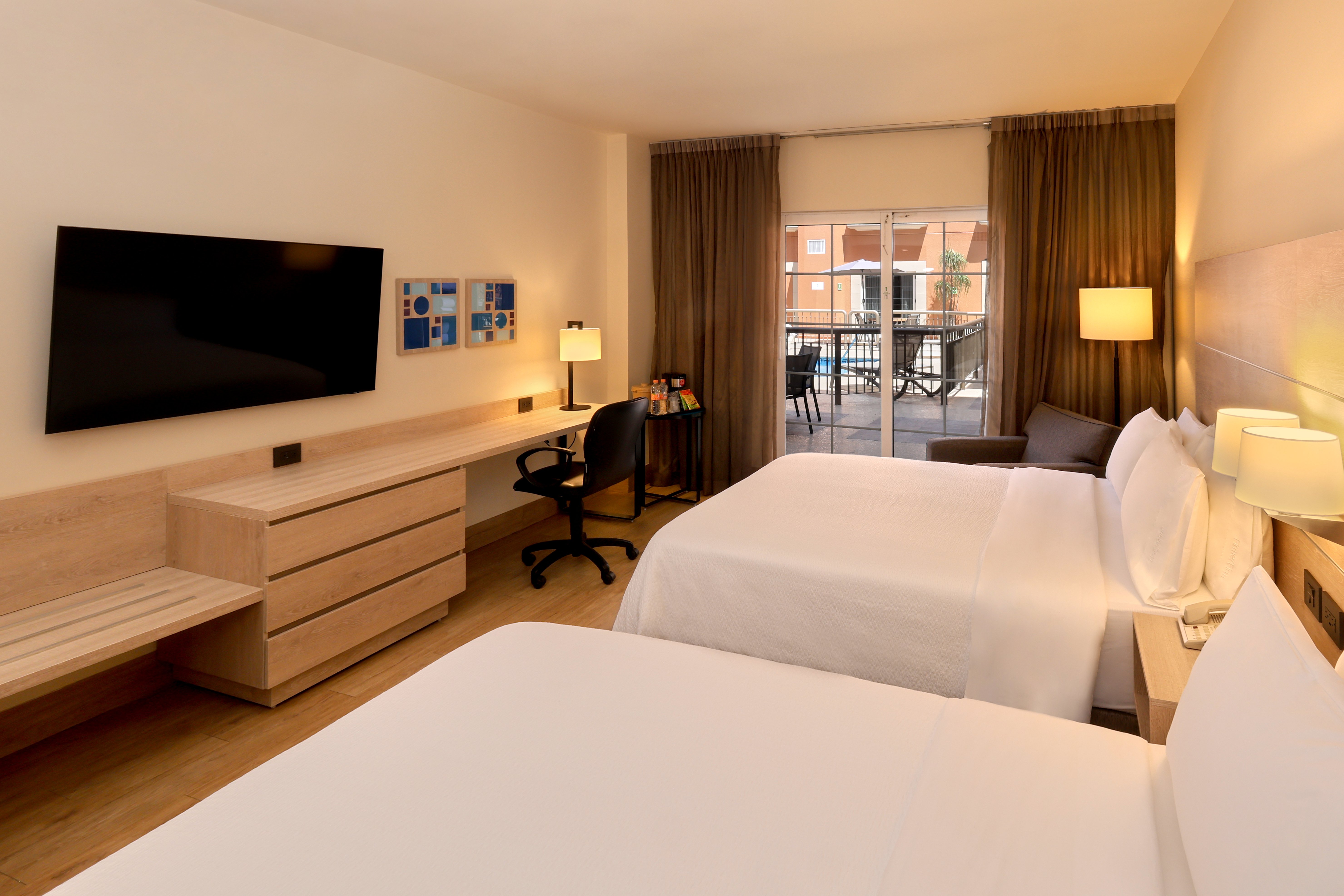 Holiday Inn Express Monterrey Galerias Sn Jeronimo 19/76