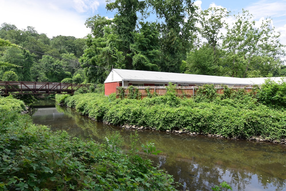Ardsley Acres Hotel Westchester 30/49