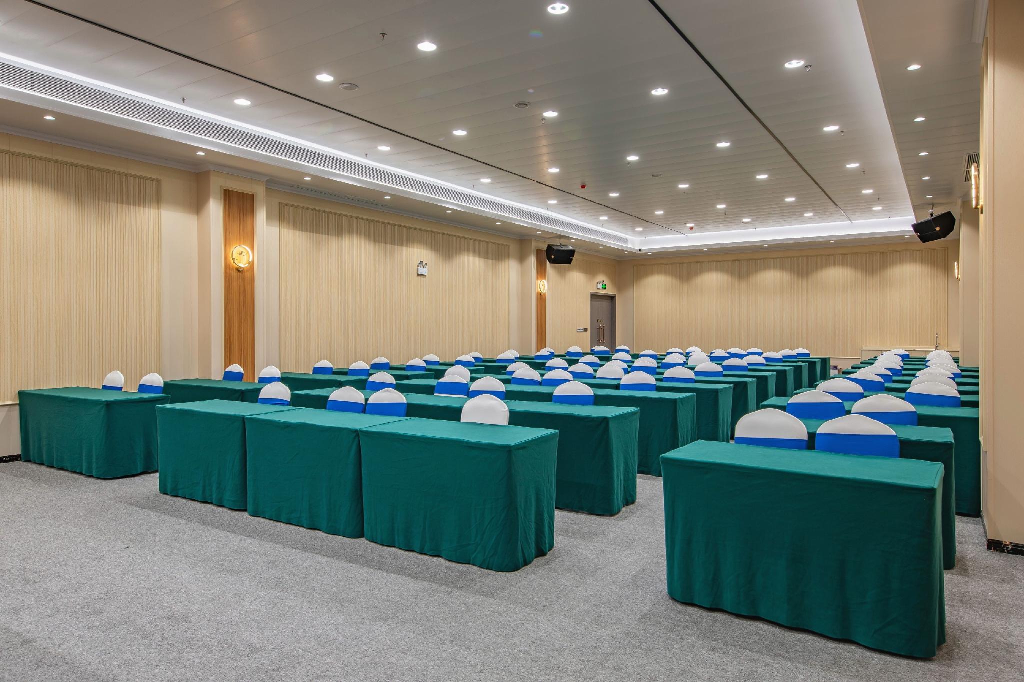 Vienna International Hotel (Shenzhen Huizhanwan Center) 45/50