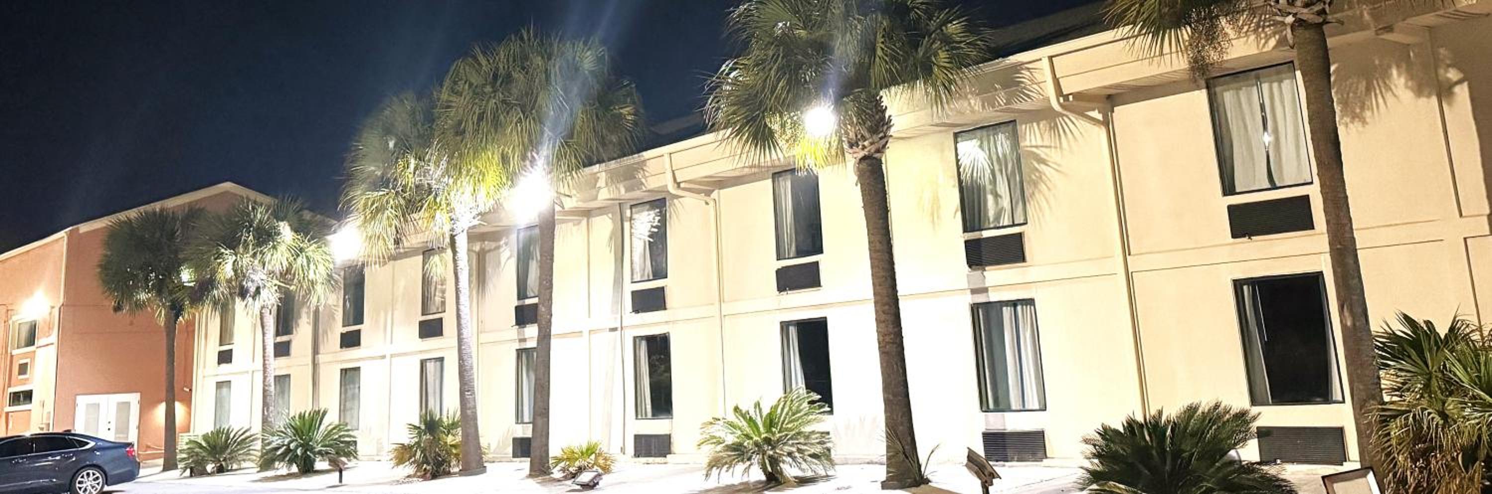 Baymont by Wyndham Pensacola 2/16