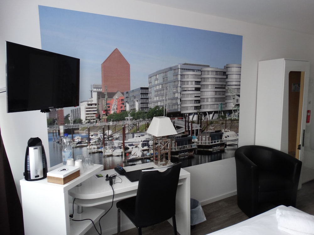 Hotel Stay 39/50