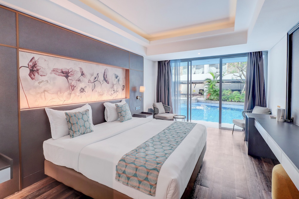 Sunday Hotel Arshika Sunset Road 33/60