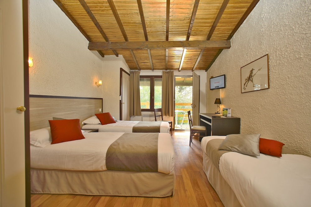 HOTEL LA CHAUMIERE 20/56