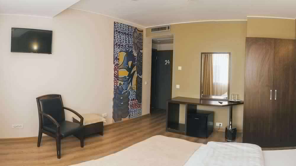 Hotel Graffiti 39/55