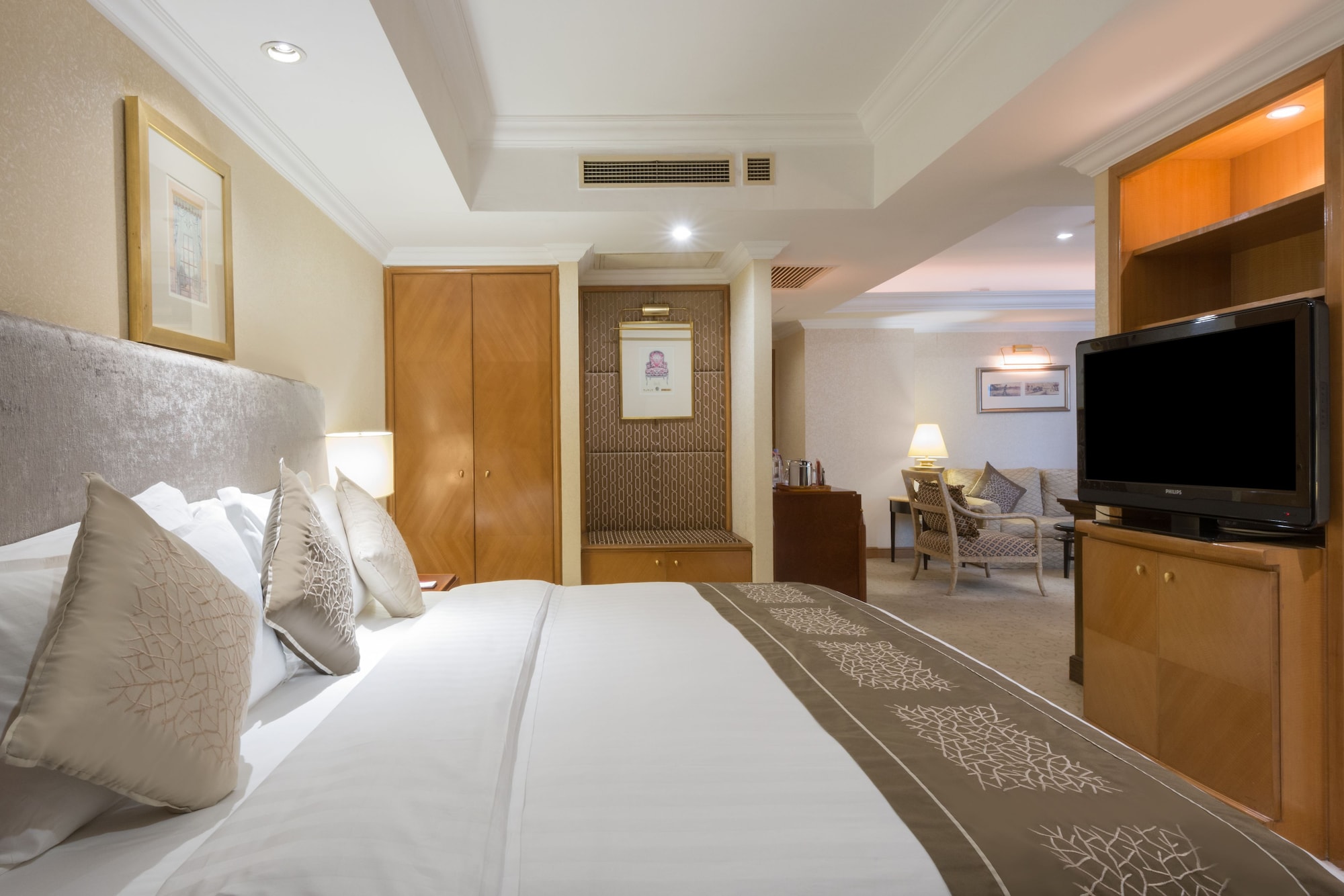Premium, King Bed, Club Floor