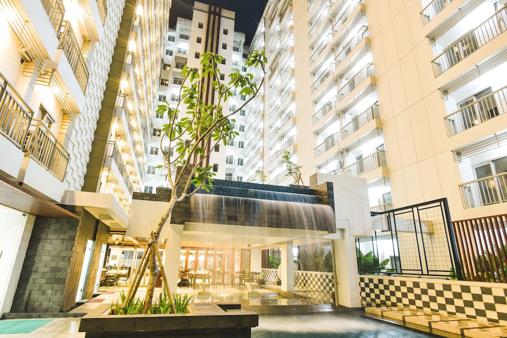 Golden Tulip Essential 7/50