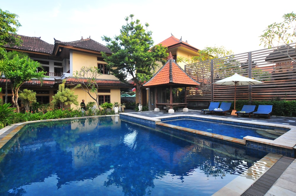 Hotel Sandat Legian 8/62