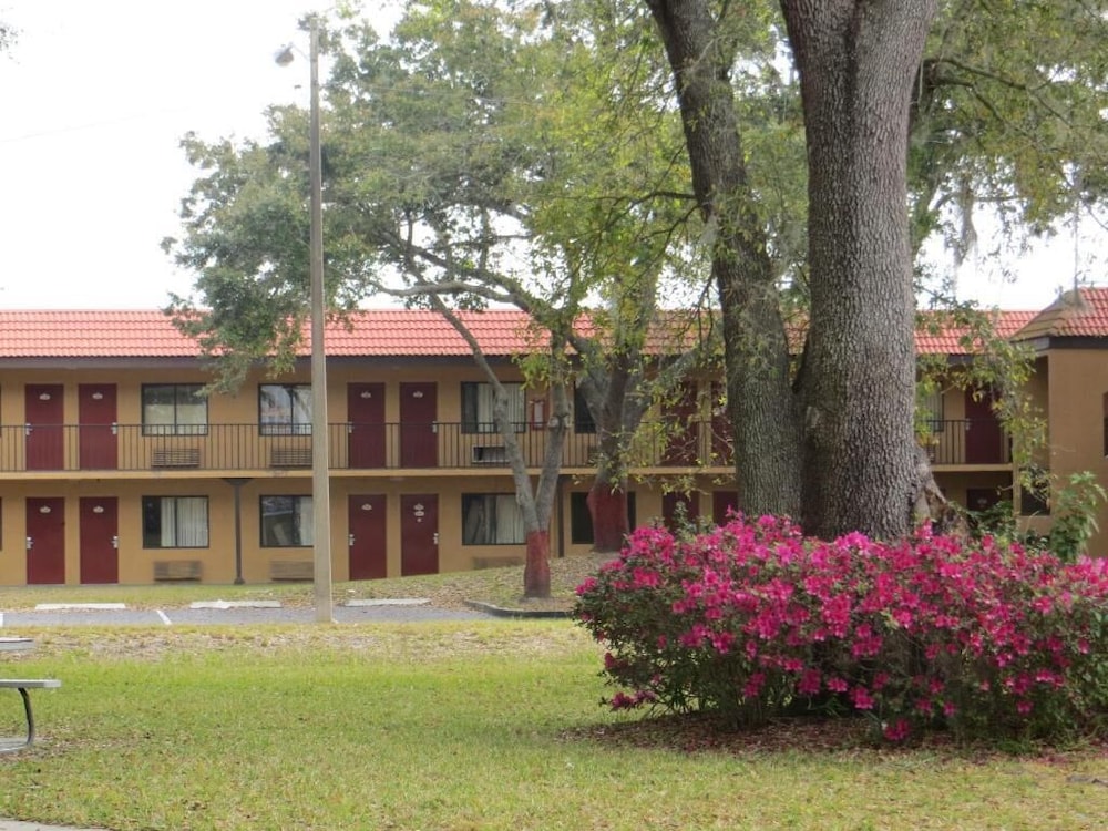 Stayable Suites Kissimmee West photo1
