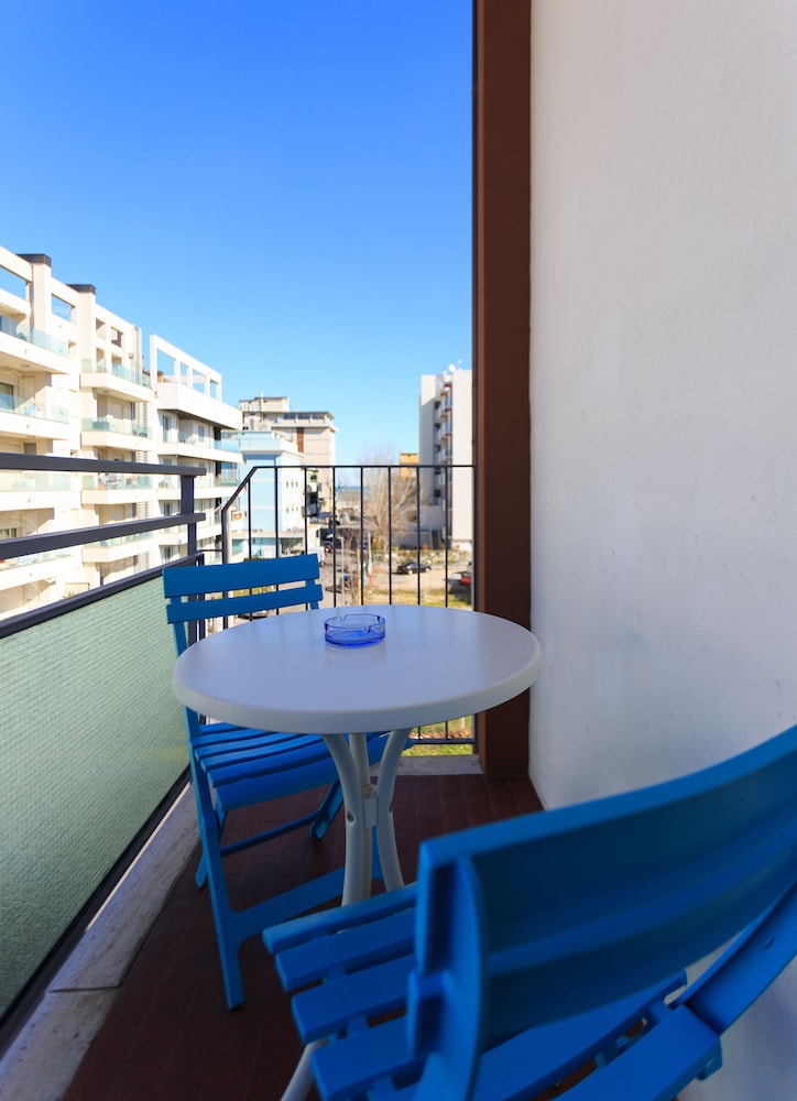 Mini Hotel 30/44