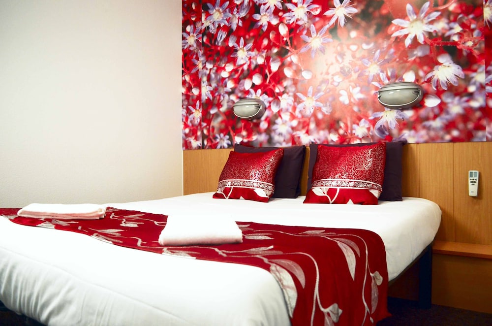 Fasthotel Orleans Sud 13/72