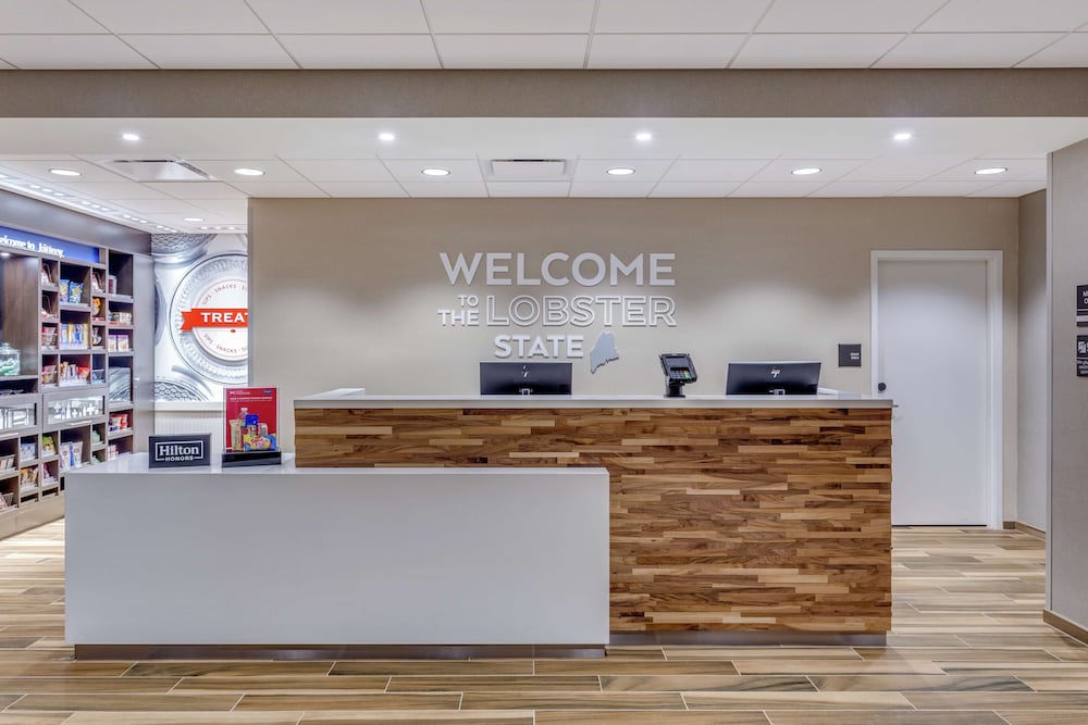 Hampton Inn & Suites Kittery-Portsmouth 6/45