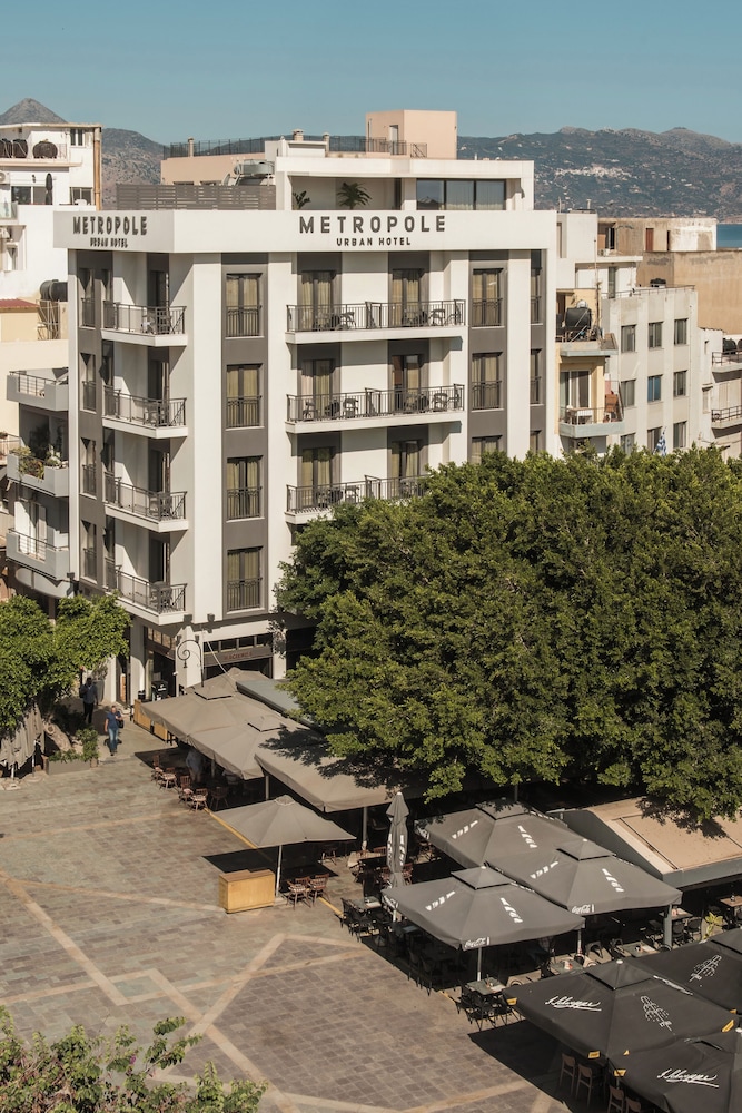 Metropole Urban Hotel 64/68