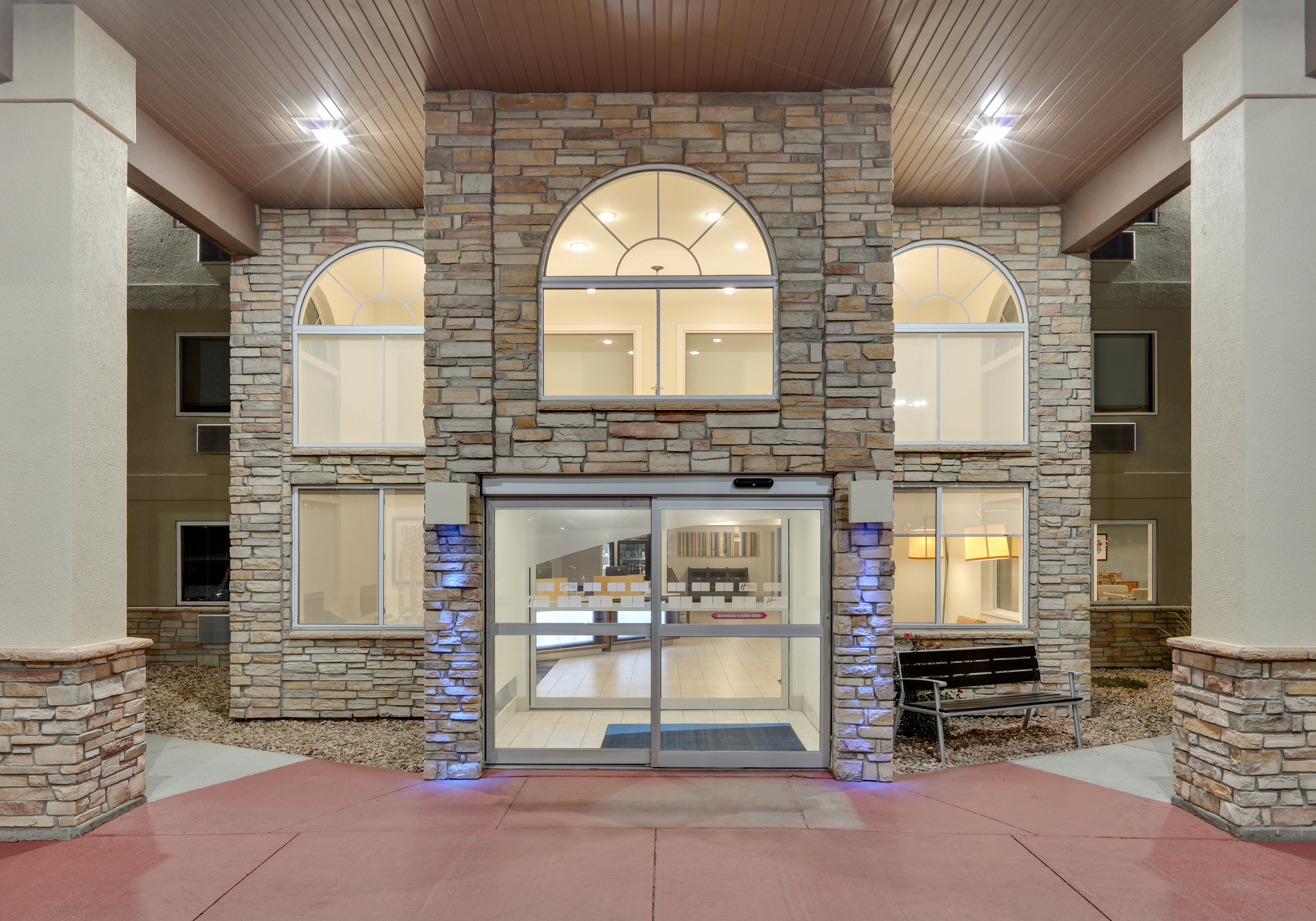 Holiday Inn Express Hotel Suites Scottsbluff Gering 34/57