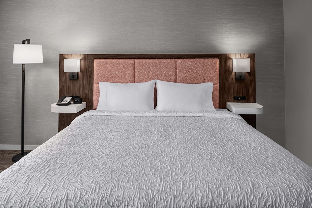 Hampton Inn Woburn Boston 9/41