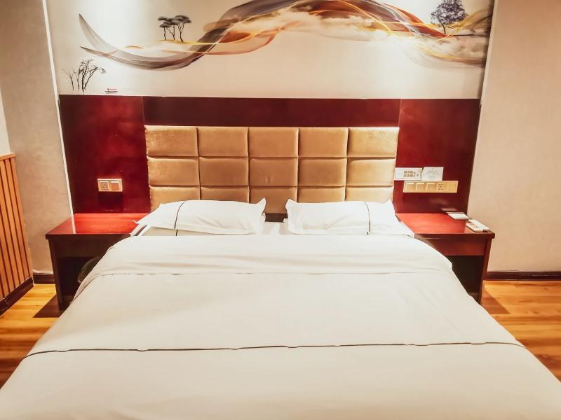 GreenTree Inn Jiayuguan Xinhua South Road Express Hotel 24/35