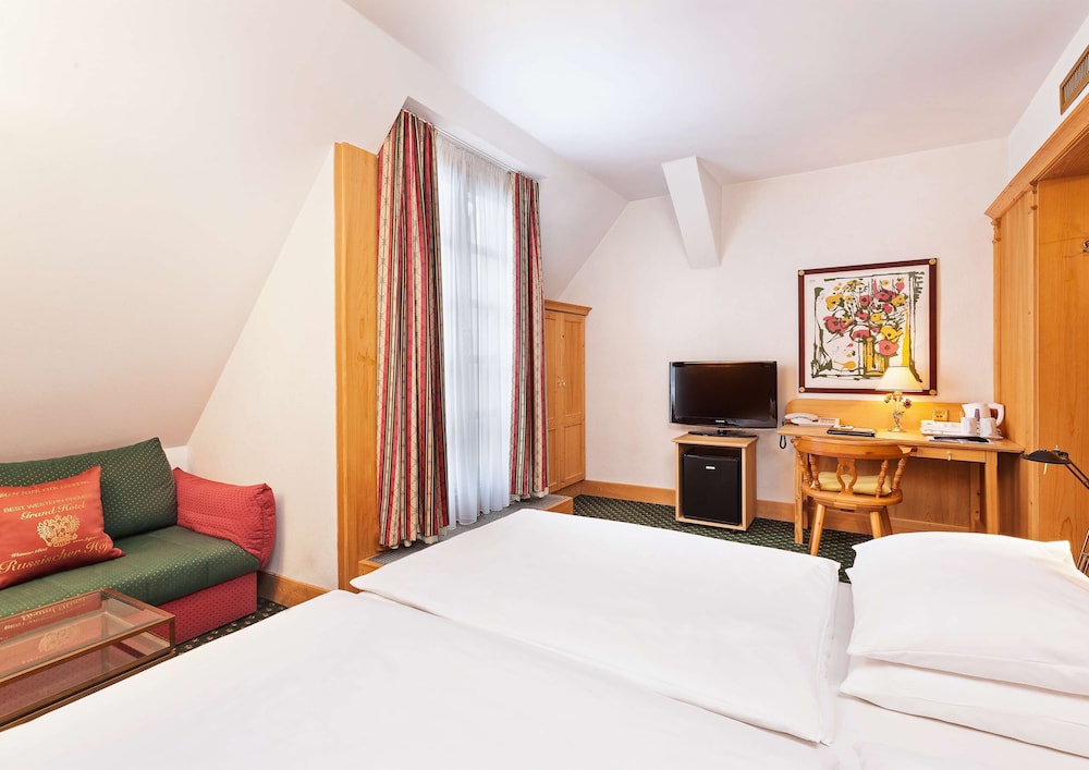 Best Western Premier Grand Hotel Russischer Hof 24/67