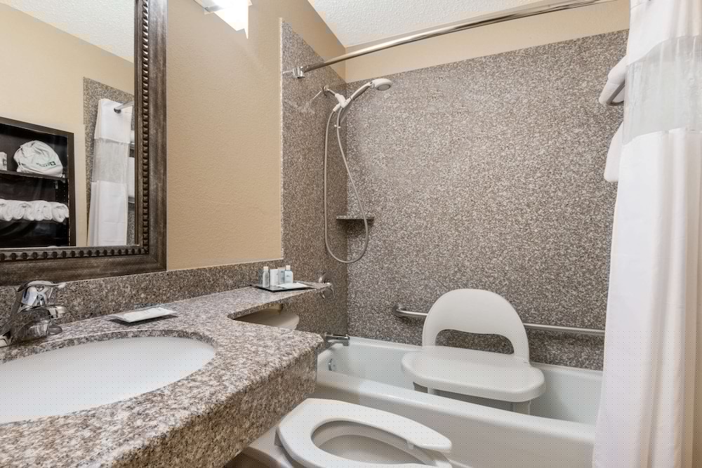 Comfort Inn Stillwater near University 23/26