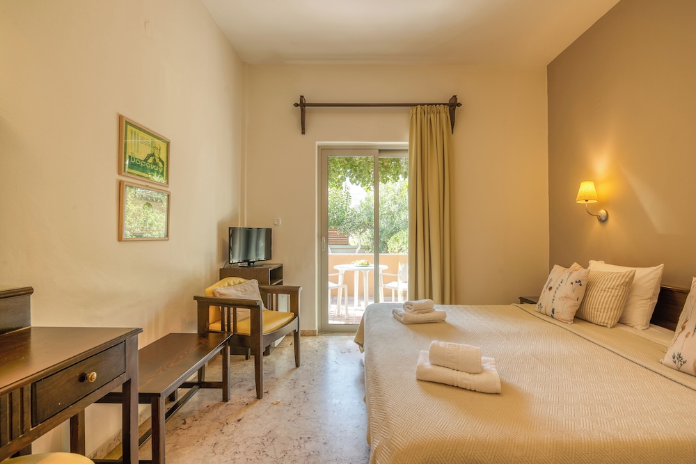 Peli Hotel 11/50