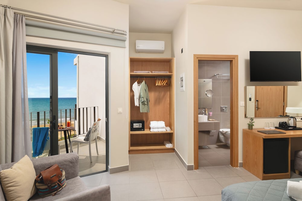 Elia Agia Marina Hotel 54/77