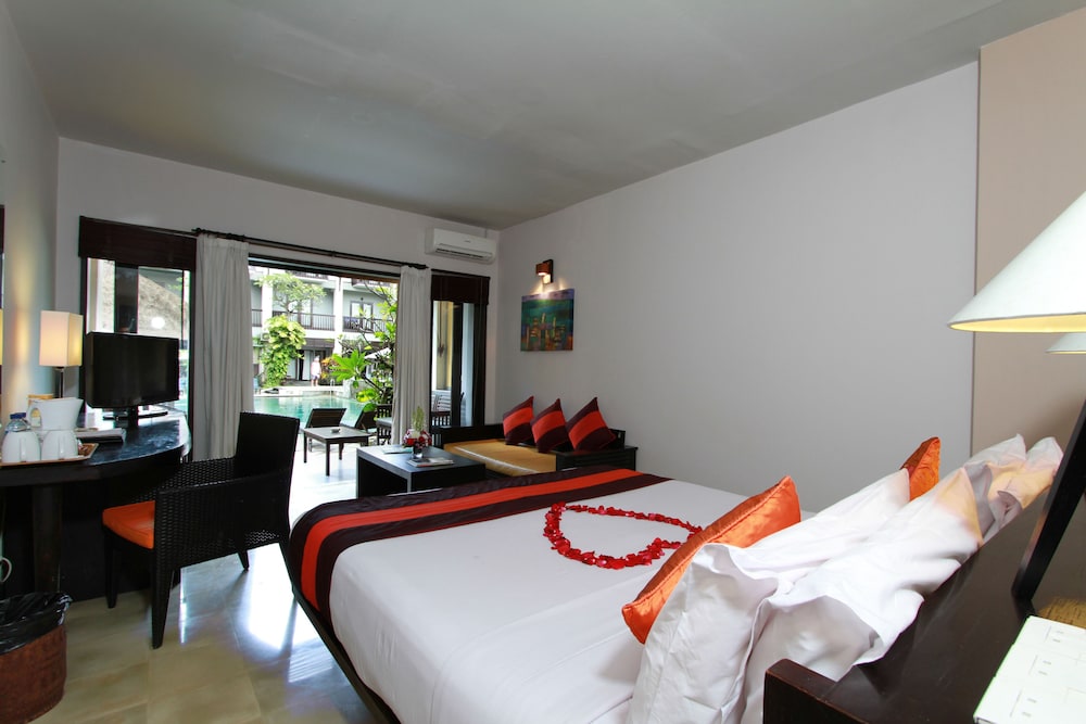 The Lokha Legian Resort and Spa 41/75