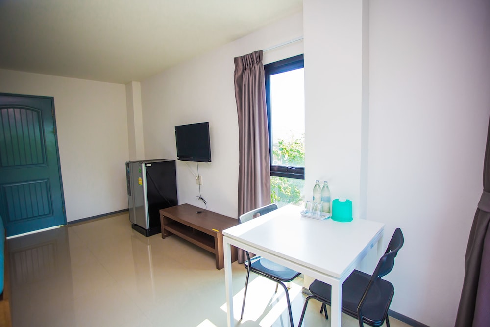 Promsook Apartment 51/53