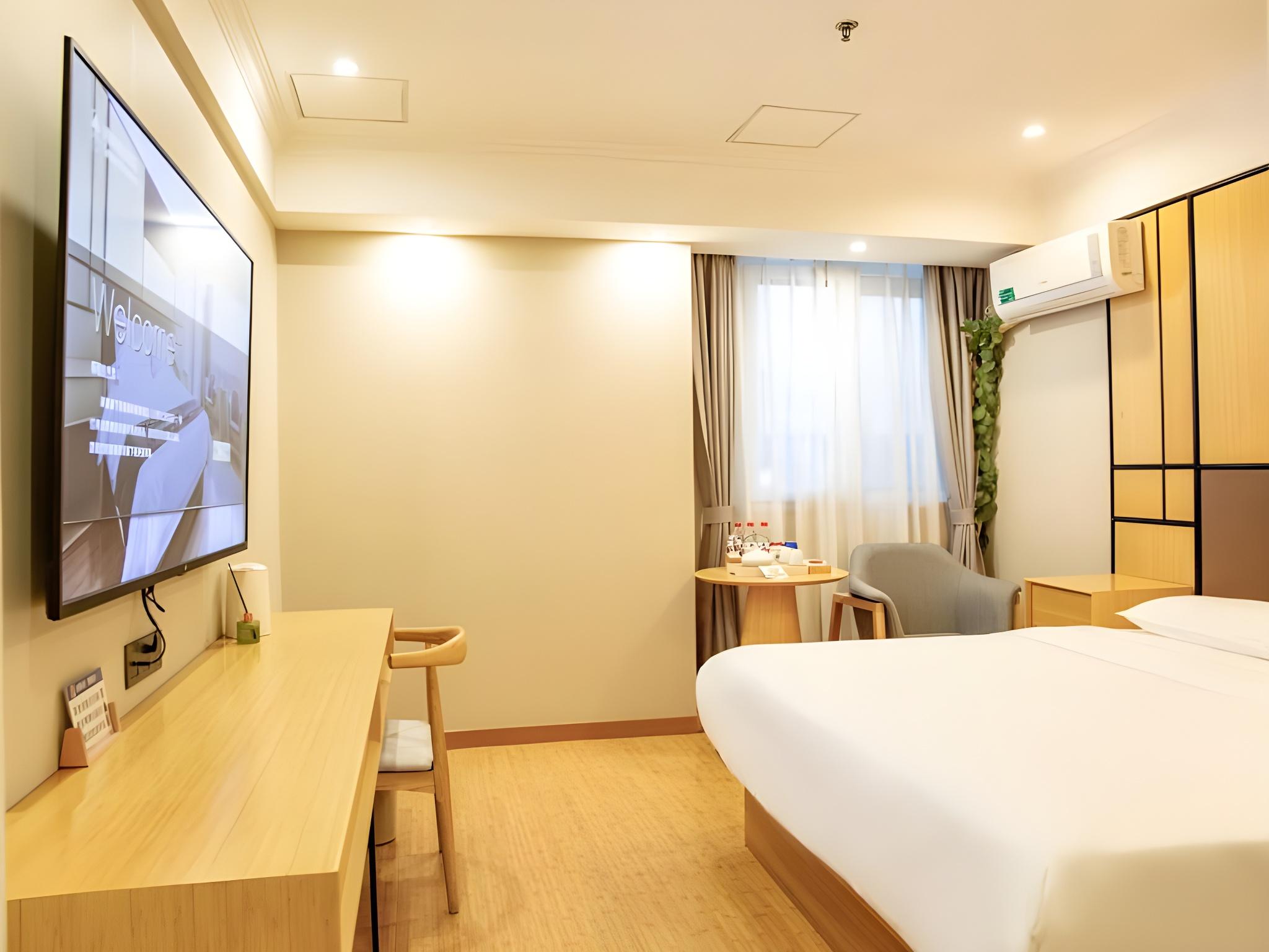 SUPERIOR, QUEEN BED