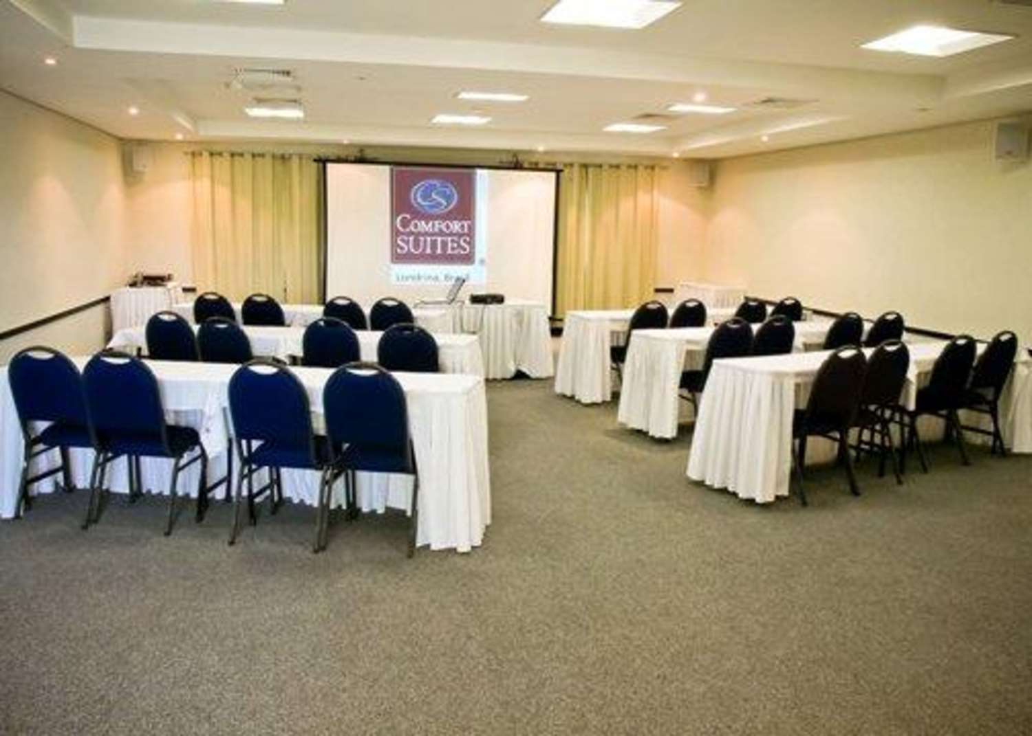Comfort Suites Londrina 14/16