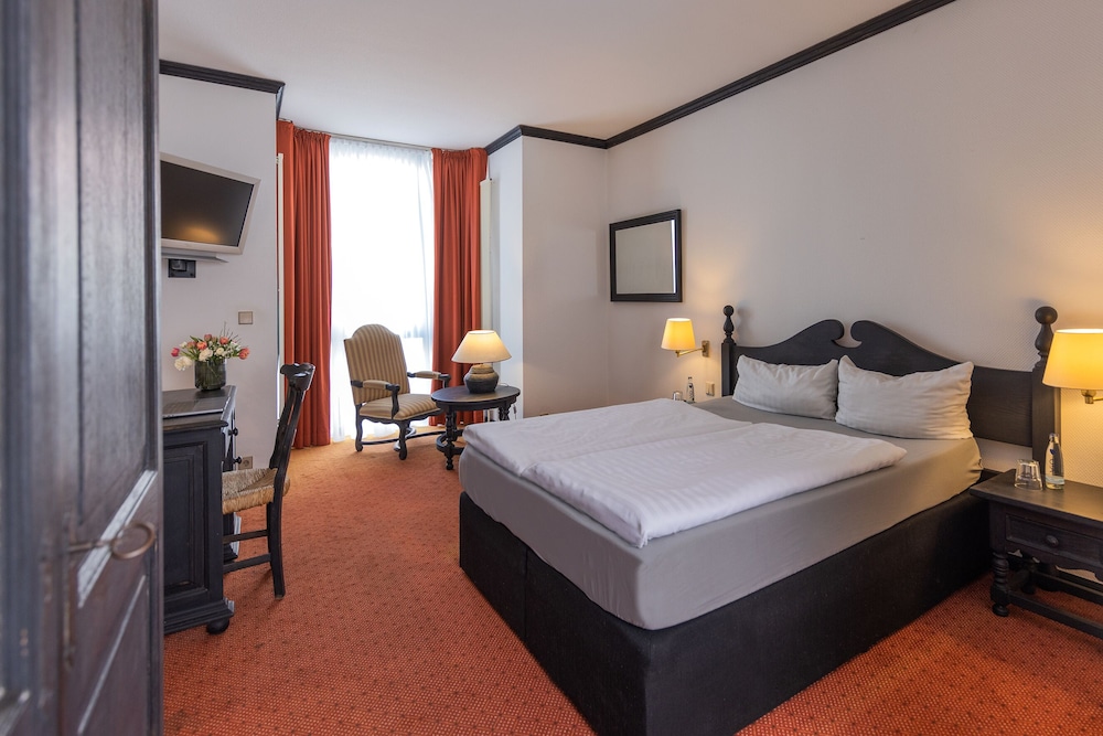 Ff&E Hotel Stadt Gutersloh 6/30