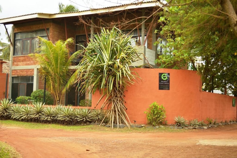 Guest At Wadduwa 13/17