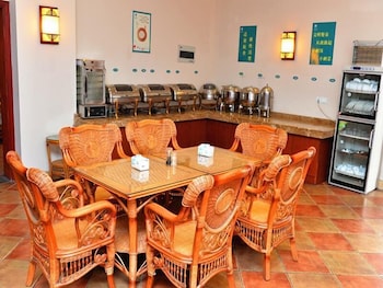 Greentree Inn Zhejiang Jiaxing Zhapu Jiulong Mountain Express Hotel 39/46