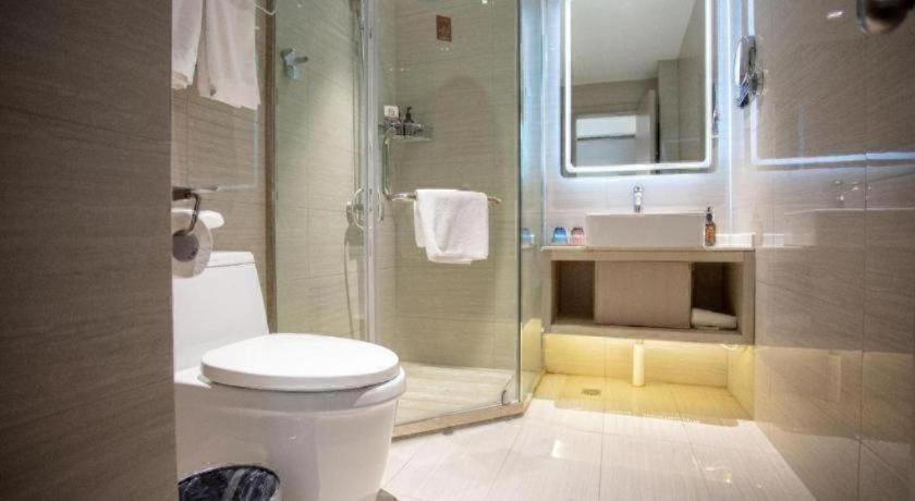 GYA Shanghai Jiangpu Hotel 40/47