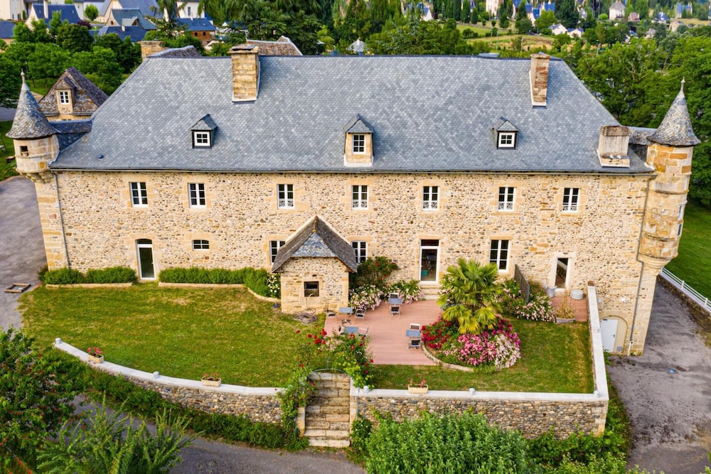 Chateau De La Falque 61/69