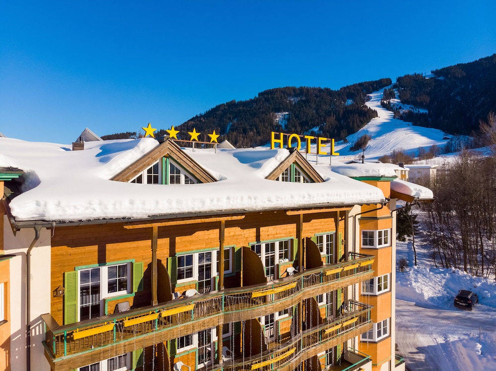 HARMONY SONNSCHEIN HOTEL 4/50