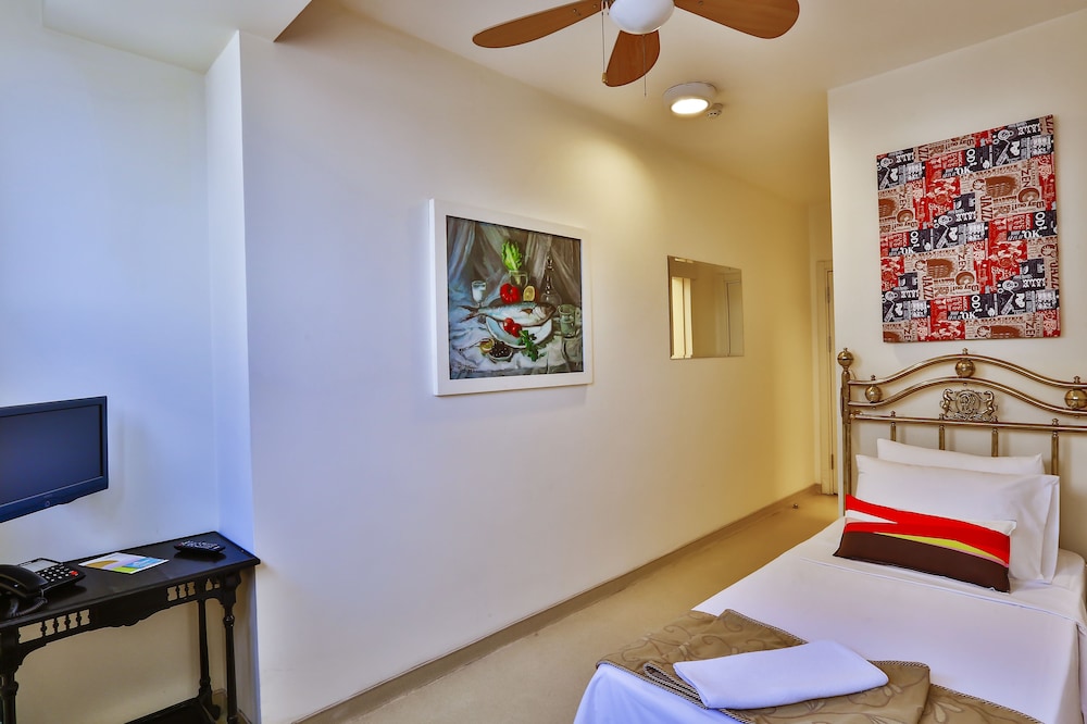 Han Hostel Airport North Hotel 29/75