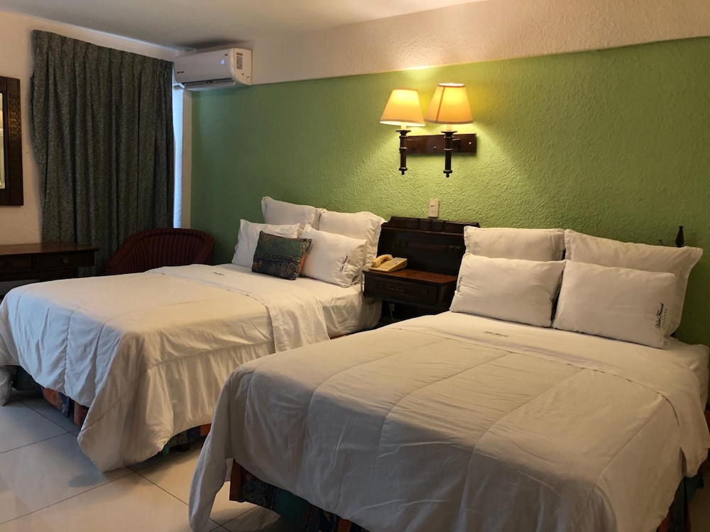 Frances Hotel 14/54