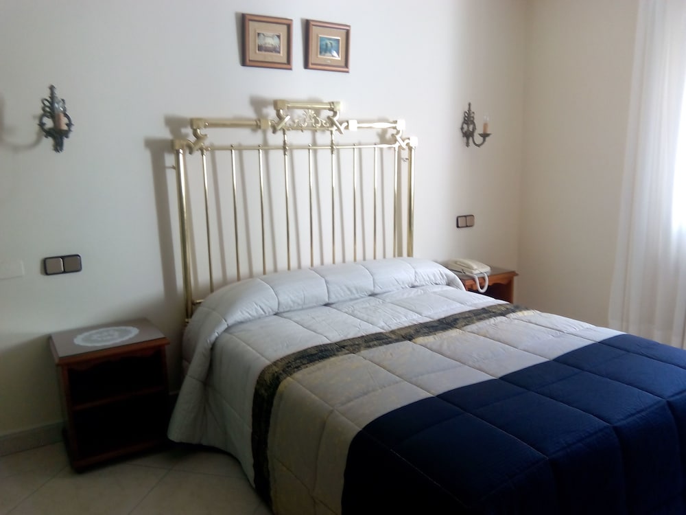 HOSTAL SIETE PICOS 7/46