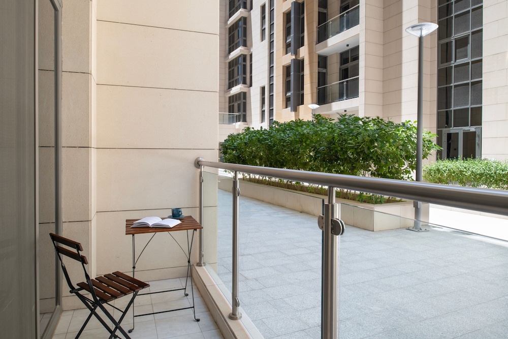 Marriott Executive Apartments Doha, Le Mirage City Walk 39/50