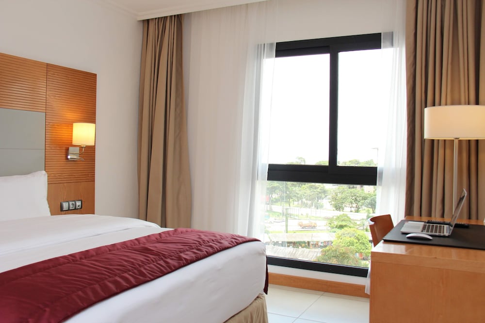 Star Land Hotel 18/60