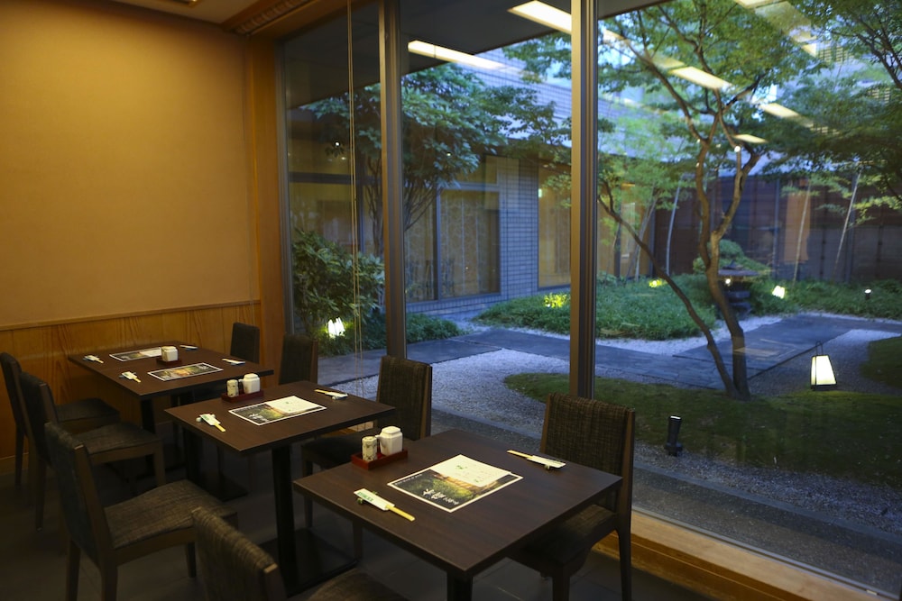 KKR Hotel Hakata 37/48