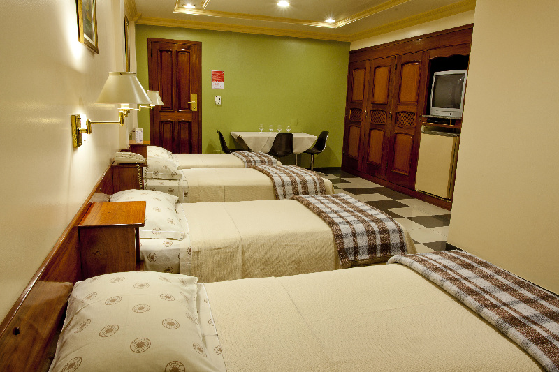Lider Hotel Manaus 4/17