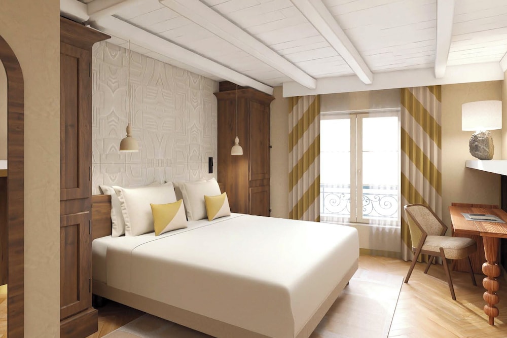 Superior, Triple, 1 Double and 1 Single Bed