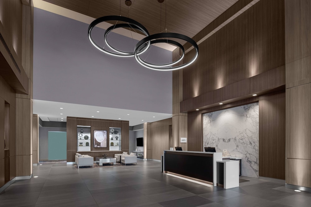 AC Hotel by Marriott Pittsburgh Southpointe 24/37