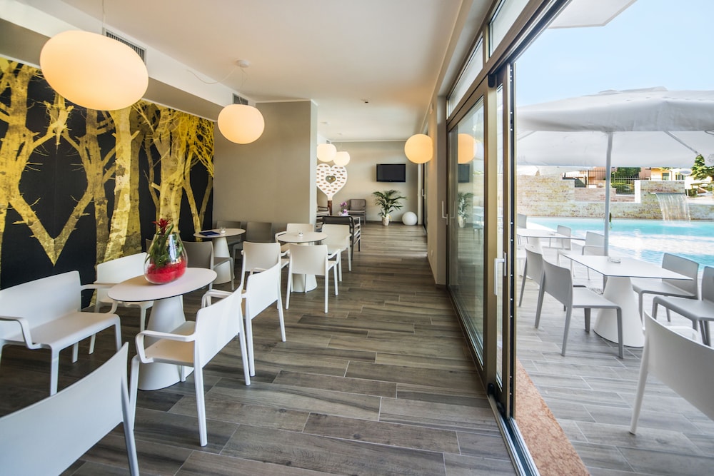 HOTEL EDEN GARDA 29/33