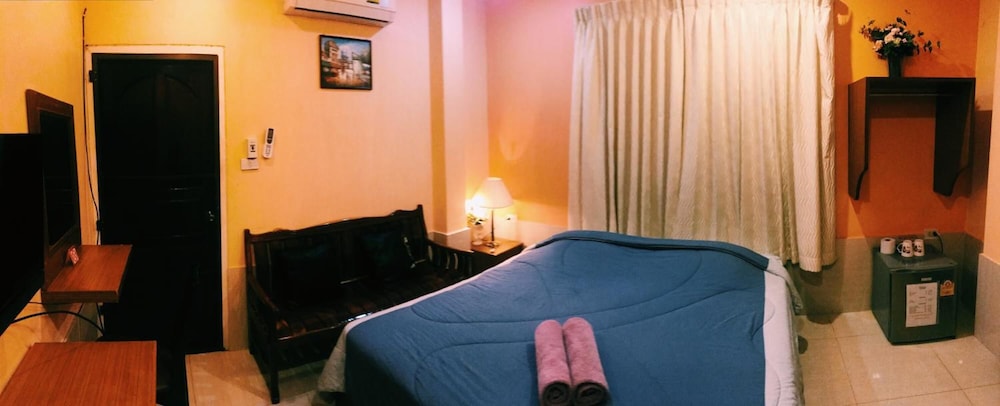 Surada Guesthouse 11/29