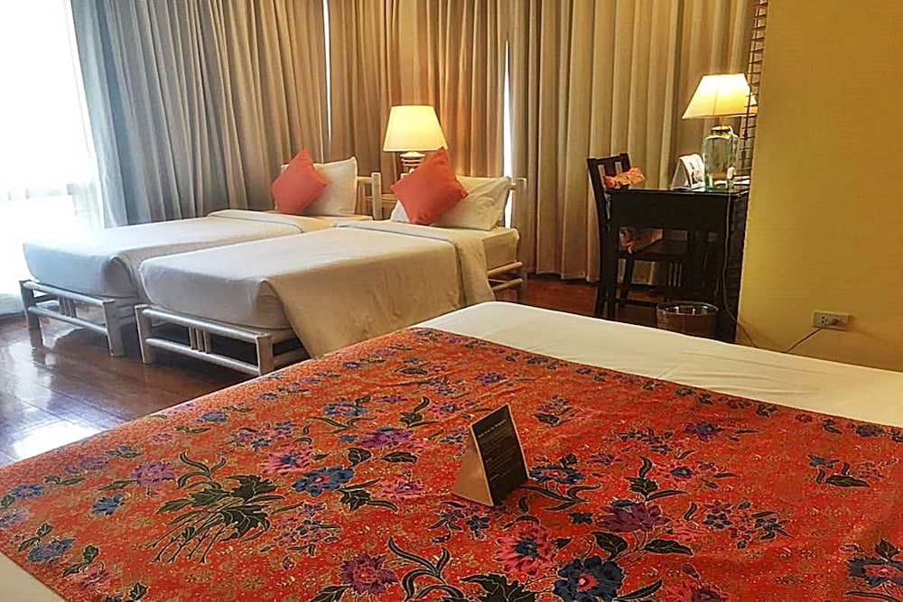 Baan Bayan Beach Hotel 19/73